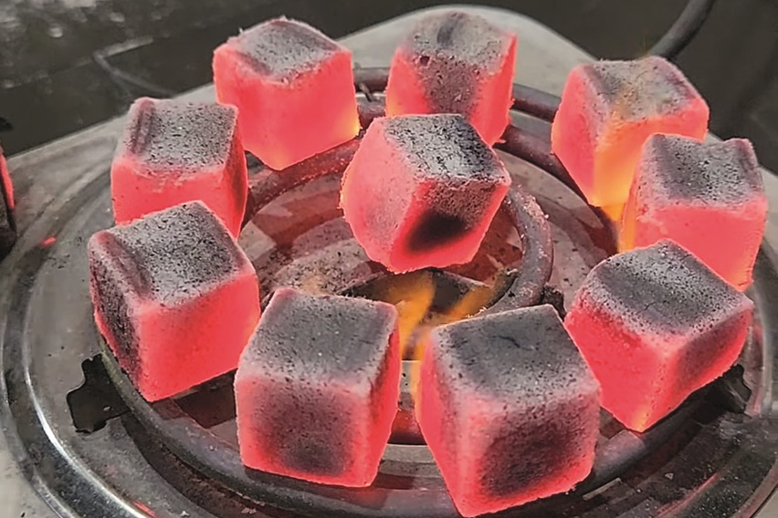 آلة-صنع-فحم-البريكيت-من-جوز-الهند