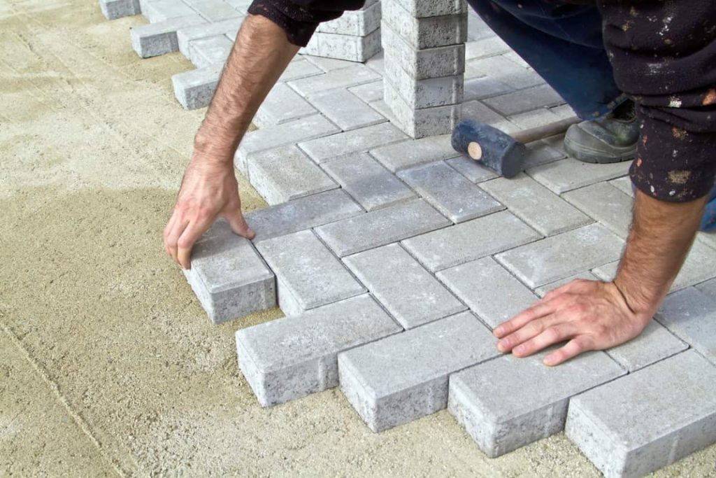 Tips Cetak Paving Biar Kuat Tahan Lama