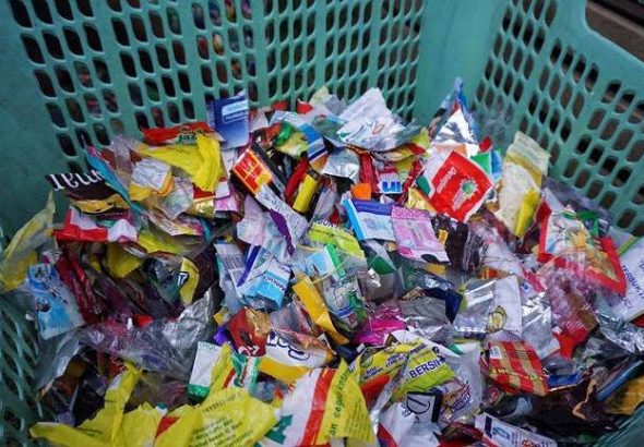 cara membersihkan limbah plastik bersih